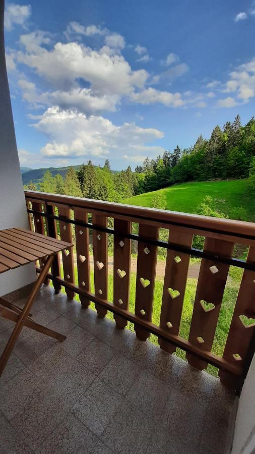 Healing Farm Apartment Gorenja Vas  Exterior photo
